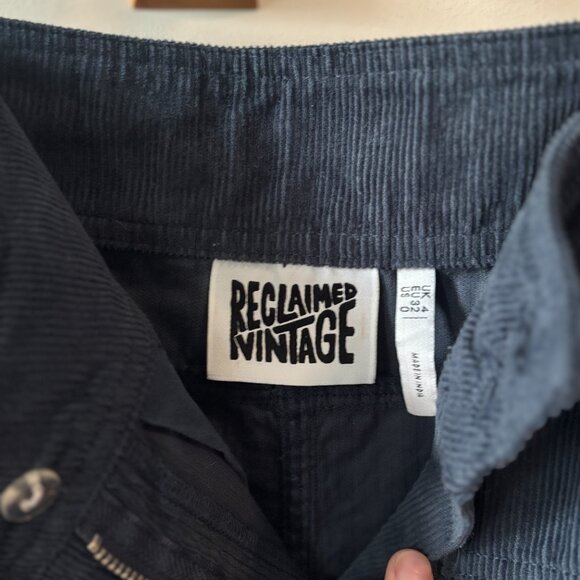 Reclaimed Vintage • navy corduroy pleated skirt - Picture 6 of 15